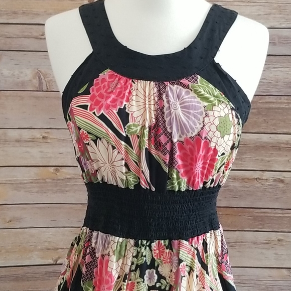 Flowered Top - Picture 2 of 2